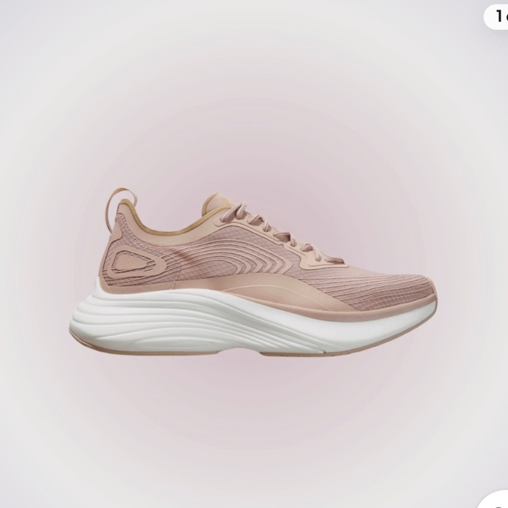 APL mauve pink STREAMLINE SNEAKERS Size 8.5